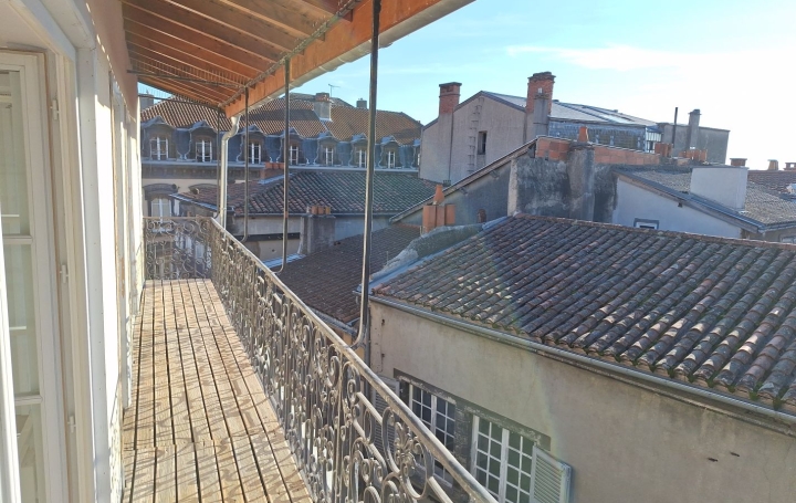 2 Pièces THIERS (63300)  51 m2 450 € 