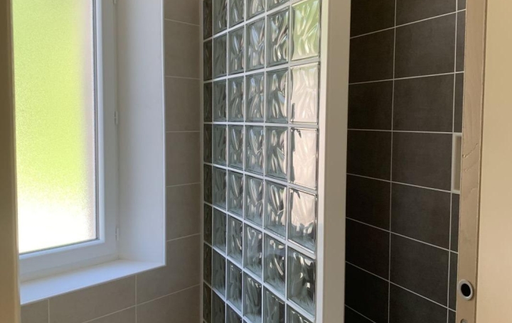 3 Pièces THIERS (63300)  61 m2 490 € 