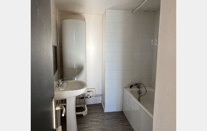 4 Pièces MARINGUES (63350)  78 m2 510 € 