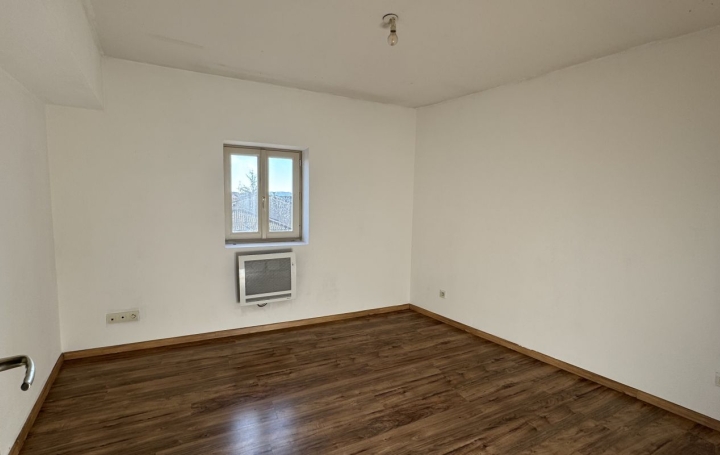 4 Pièces MARINGUES (63350)  78 m2 510 € 