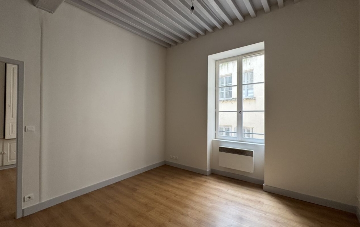 2 Pièces THIERS (63300)  39 m2 335 € 