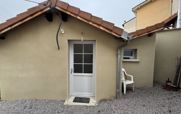 Maison SAINT-REMY-SUR-DUROLLE (63550)  28 m2 310 € 