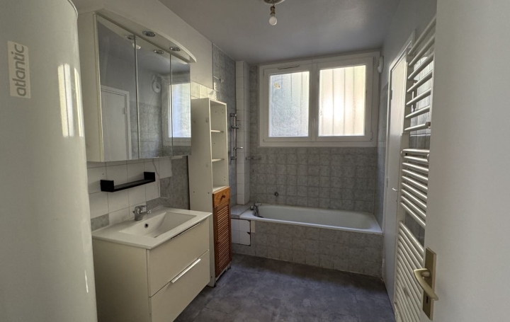 4 Pièces THIERS (63300)  75 m2 590 € 