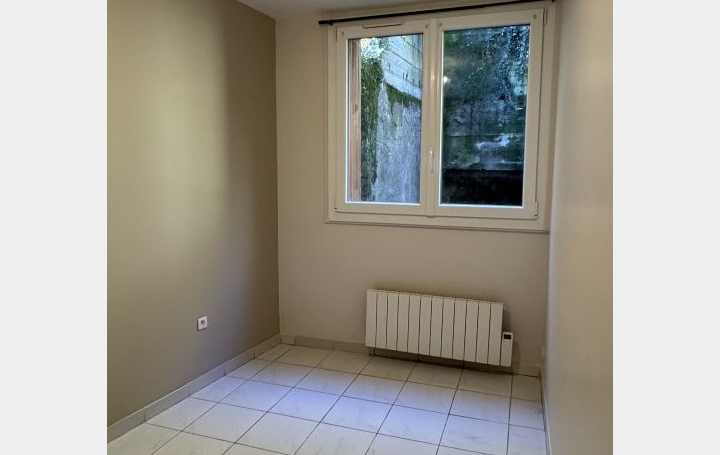 4 Pièces THIERS (63300)  75 m2 590 € 