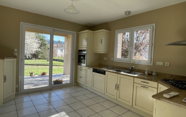 Maison / Villa THIERS (63300) 181 m<sup>2</sup> 1 090 € 