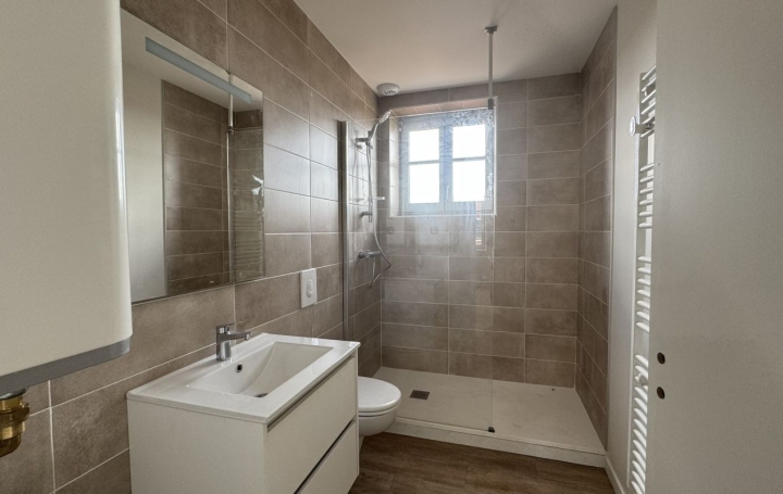 3 Pièces THIERS (63300)  62 m2 530 € 