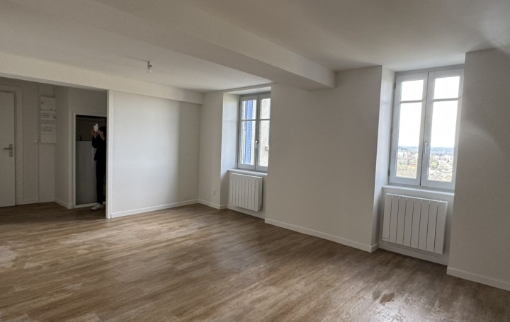 4 Pièces THIERS (63300)  83 m2 620 € 