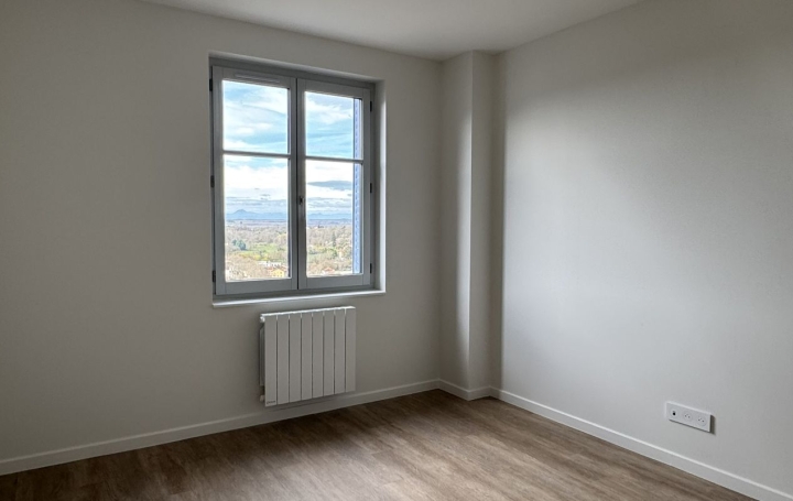 4 Pièces THIERS (63300)  83 m2 620 € 