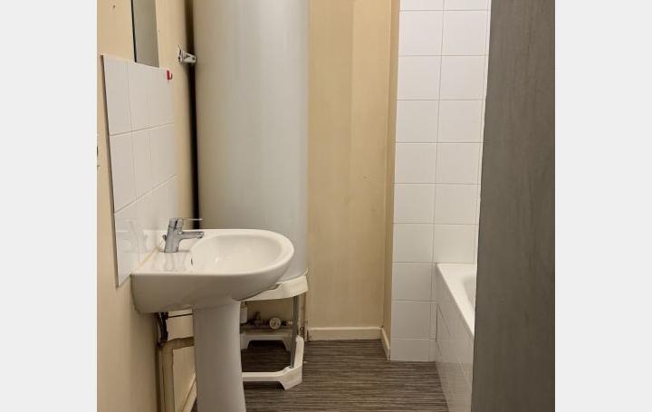 2 Pièces MARINGUES (63350)  38 m2 415 € 