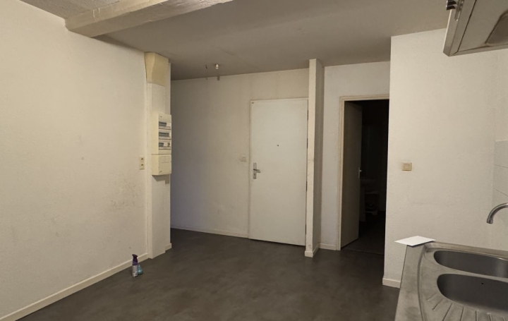 2 Pièces MARINGUES (63350)  38 m2 415 € 