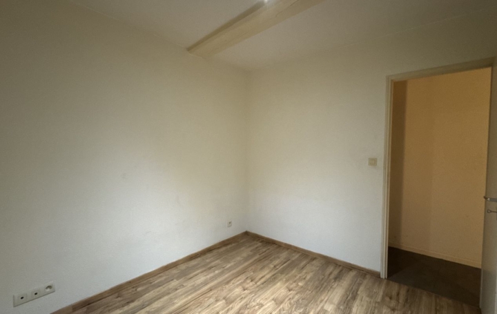 2 Pièces MARINGUES (63350)  38 m2 415 € 