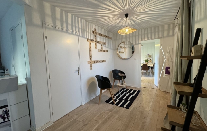 Maison THIERS (63300)  219 m2 170 000 € 