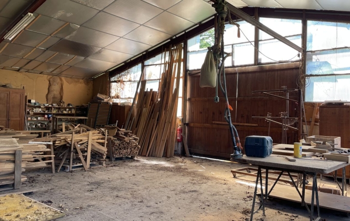 Terrain THIERS (63300)  1 000 m2 110 000 € 