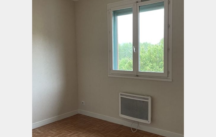 Maison MARAT (63480)  350 m2 200 000 € 