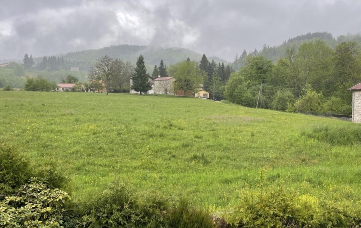 Maison MARAT (63480)  350 m2 200 000 € 