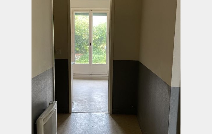 Maison MARAT (63480)  350 m2 200 000 € 