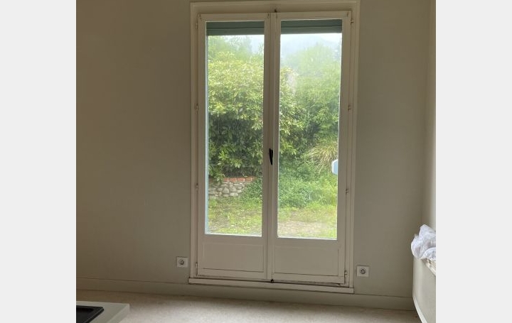 Maison MARAT (63480)  350 m2 200 000 € 