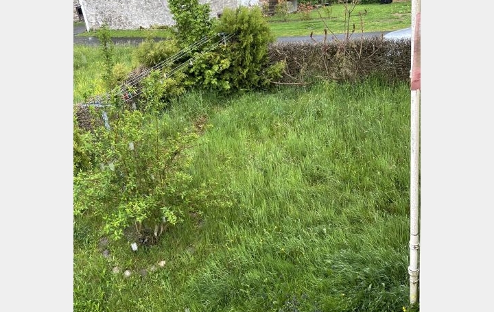 Maison MARAT (63480)  350 m2 200 000 € 