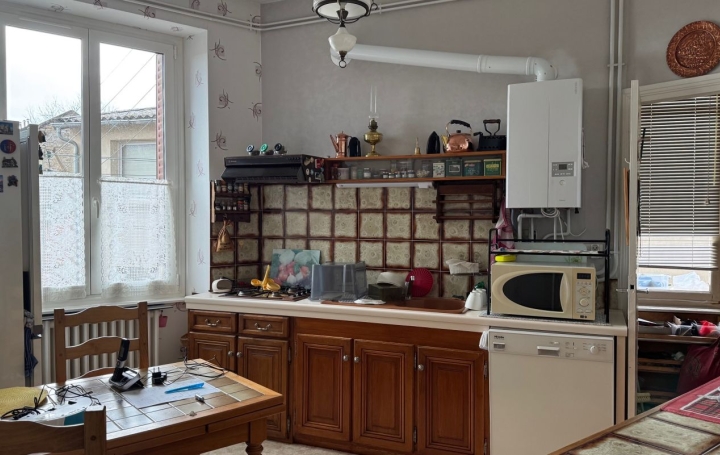 3 Pièces THIERS (63300)  63 m2 60 000 € 