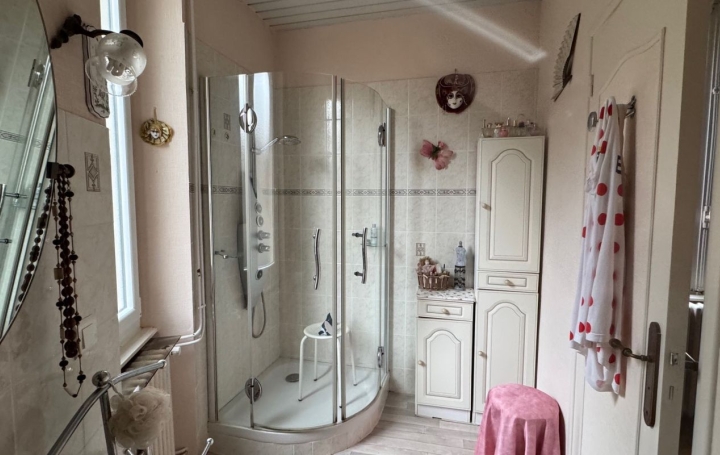 3 Pièces THIERS (63300)  63 m2 60 000 € 