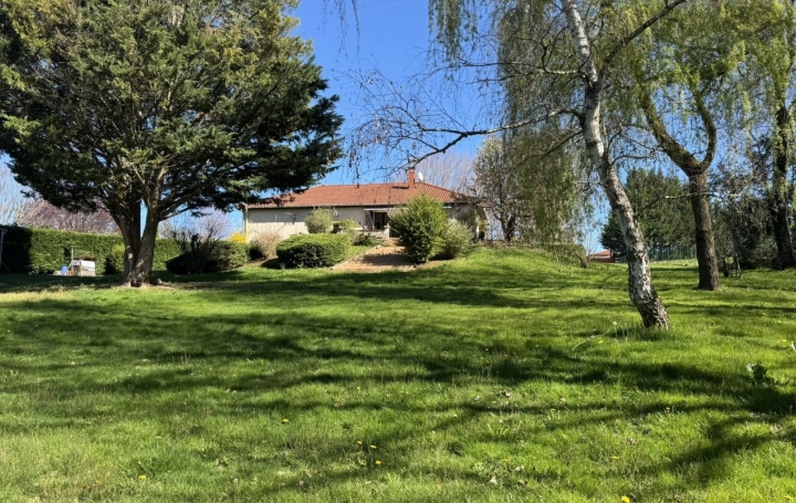 Maison DORAT (63300)  117 m2 240 000 € 