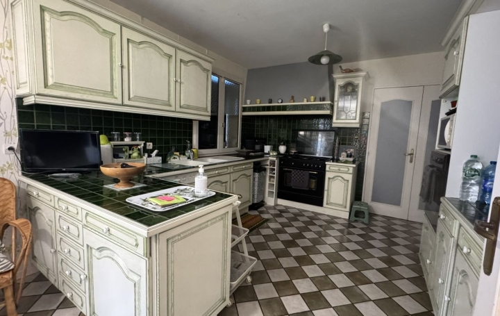 Maison DORAT (63300)  117 m2 240 000 € 