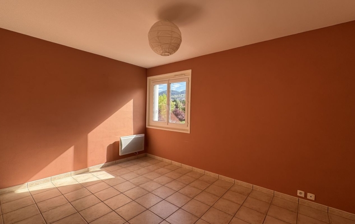 3 Pièces THIERS (63300)  68 m2 80 000 € 