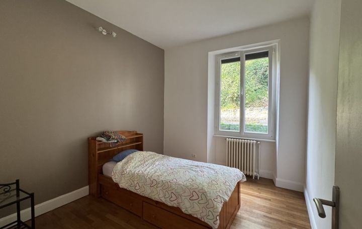 3 Pièces THIERS (63300)  84 m2 100 000 € 
