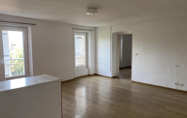 3 Pièces ALBI (81000)  81 m2 730 € 
