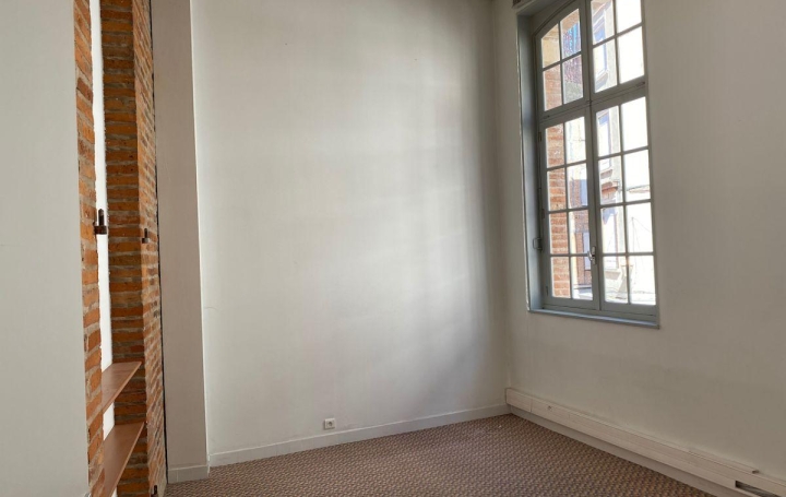 Local d'activité ALBI (81000)  145 m2 950 € 