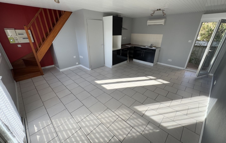 Maison REALMONT (81120)  31 m2 520 € 