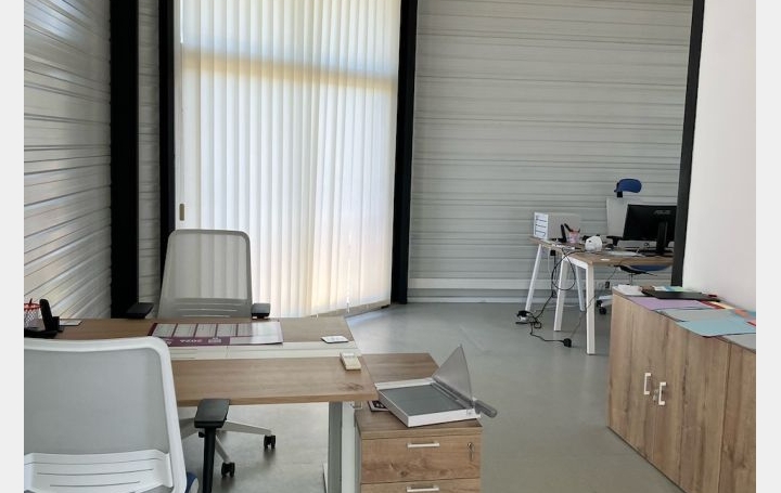 Local commercial ALBI (81000)  86 m2 1 012 € 
