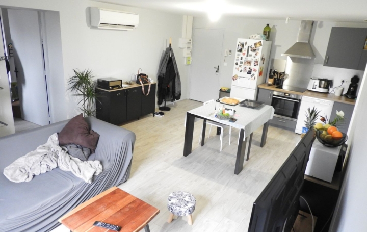 3 Pièces REALMONT (81120)  64 m2 570 € 