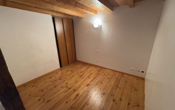 Maison MONTDRAGON (81440)  101 m2 695 € 