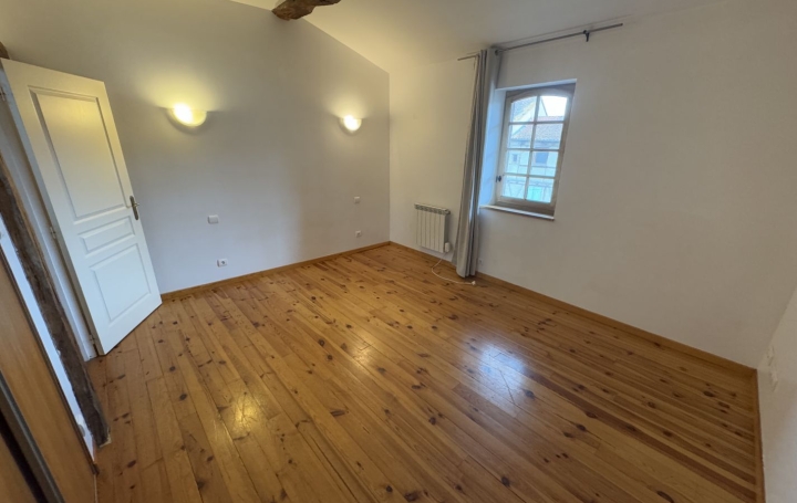 Maison MONTDRAGON (81440)  101 m2 695 € 