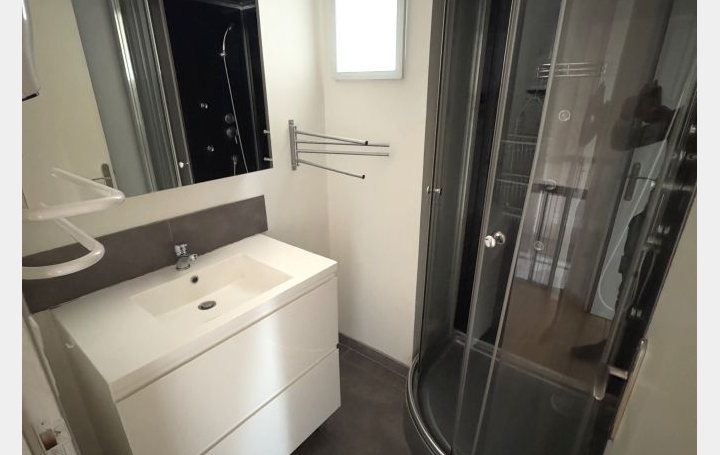 Maison MONTDRAGON (81440)  65 m2 660 € 