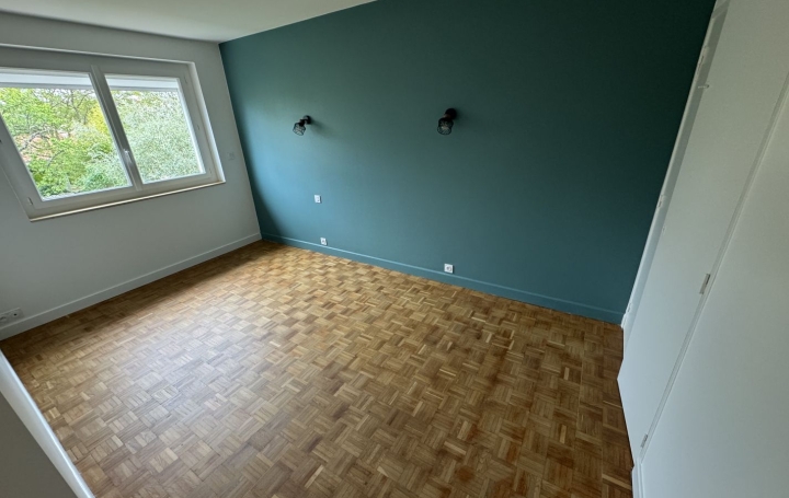 Maison ALBI (81000)  96 m2 990 € 