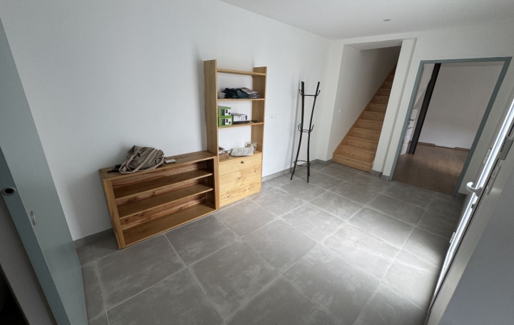 Maison REALMONT (81120)  104 m2 790 € 