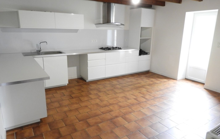 Maison LOMBERS (81120)  180 m2 1 000 € 