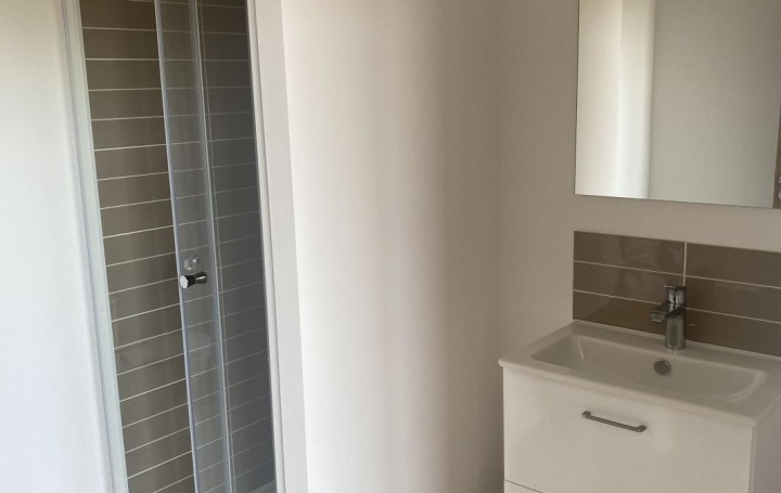 Studio ALBI (81000)  19 m2 480 € 