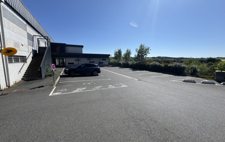 Local commercial PUYGOUZON (81990)  56 m2 600 € 