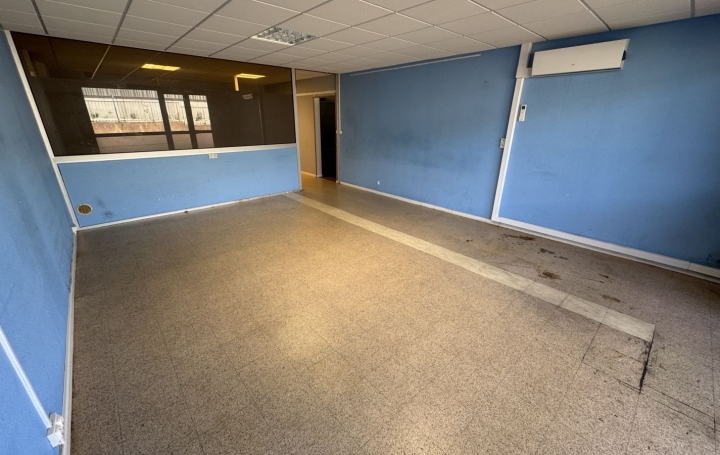 Local commercial PUYGOUZON (81990)  56 m2 600 € 