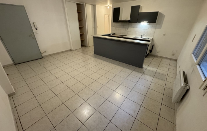 2 Pièces REALMONT (81120)  43 m2 370 € 