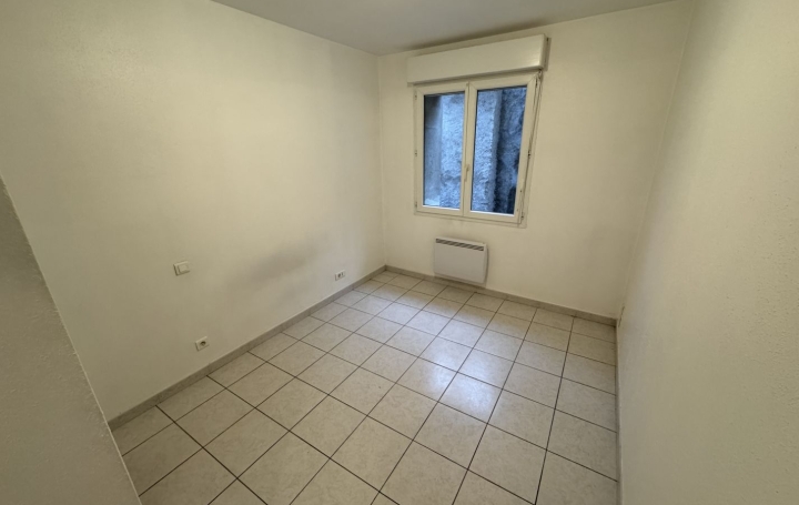 2 Pièces REALMONT (81120)  43 m2 370 € 