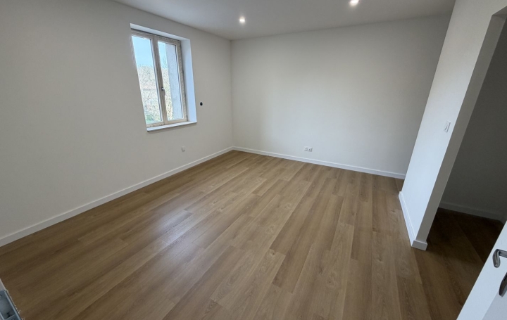 3 Pièces REALMONT (81120)  96 m2 875 € 