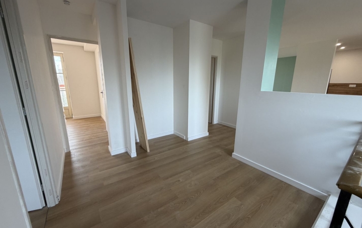 3 Pièces REALMONT (81120)  96 m2 875 € 