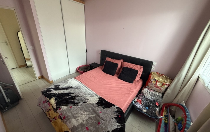 Maison de village VENES (81440)  64 m2 530 € 