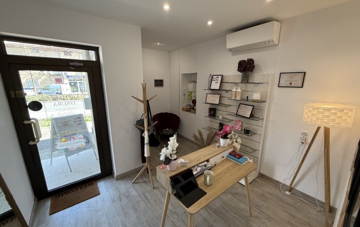 Local commercial ALBI (81000)  50 m2 450 € 