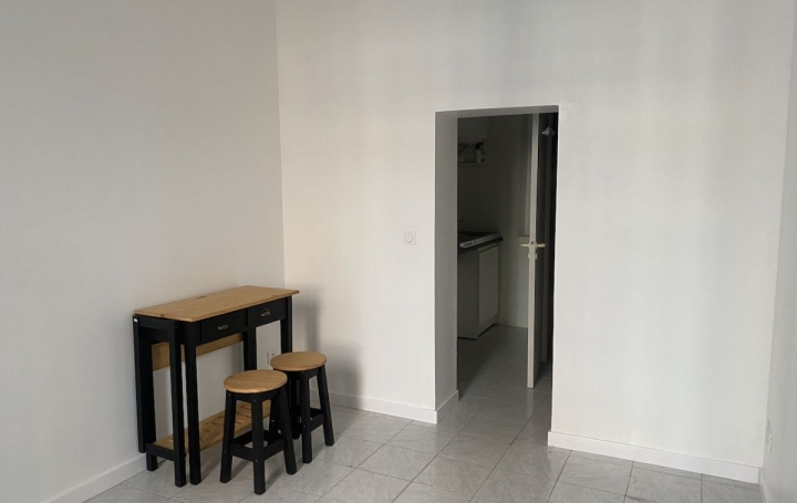 Studio ALBI (81000)  16 m2 400 € 