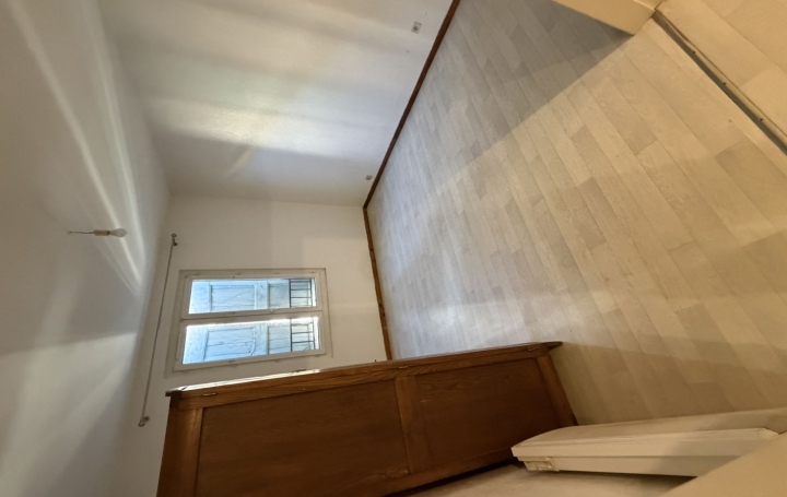 1 Pièce REALMONT (81120)  40 m2 350 € 